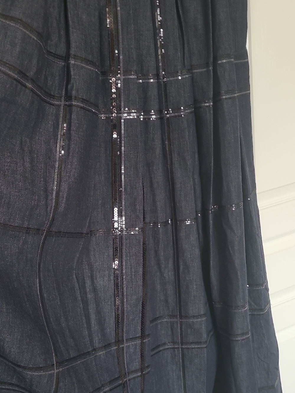 Brunello Cucinelli Dark Navy Pleated Skirt with Sequin Stripes - Picture 3 of 9